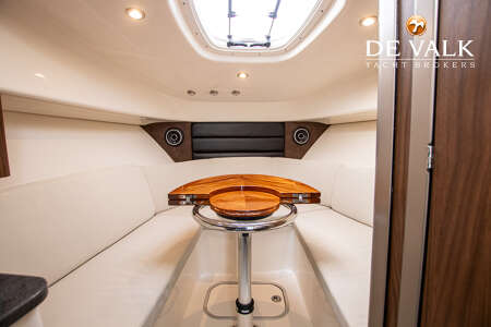 BOSTON WHALER 285 CONQUEST PILOTHOUSE