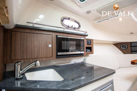 BOSTON WHALER 285 CONQUEST PILOTHOUSE