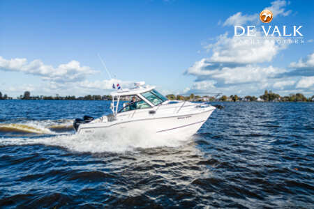 BOSTON WHALER 285 CONQUEST PILOTHOUSE