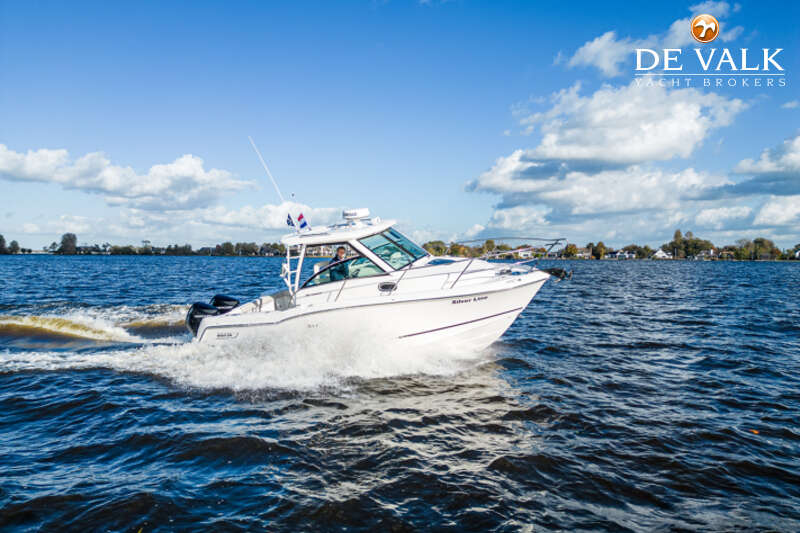 BOSTON WHALER 285 CONQUEST PILOTHOUSE