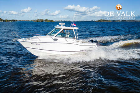 BOSTON WHALER 285 CONQUEST PILOTHOUSE