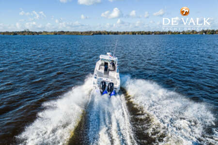 BOSTON WHALER 285 CONQUEST PILOTHOUSE