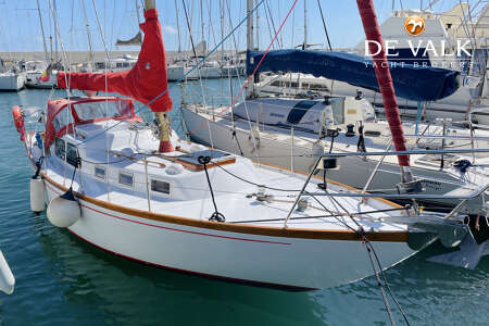 CAMPER & NICHOLSONS 32