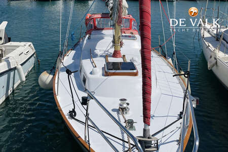 CAMPER & NICHOLSONS 32