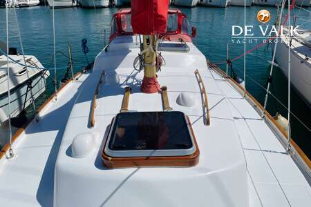 CAMPER & NICHOLSONS 32