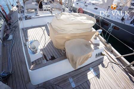 CAMPER & NICHOLSONS 58