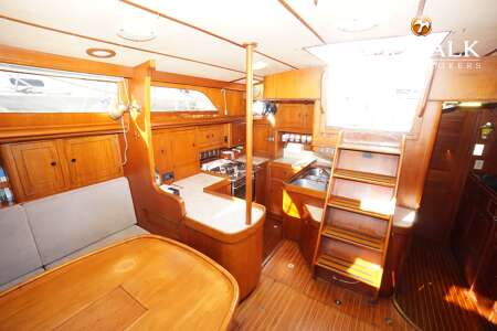 CAMPER & NICHOLSONS 58