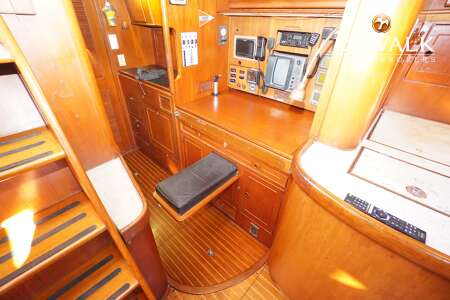 CAMPER & NICHOLSONS 58