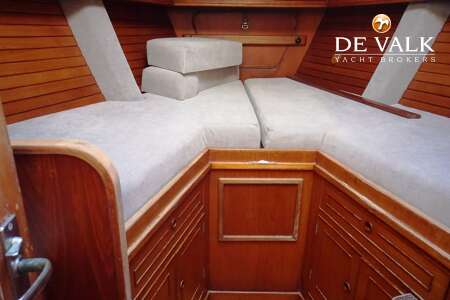 CAMPER & NICHOLSONS 58
