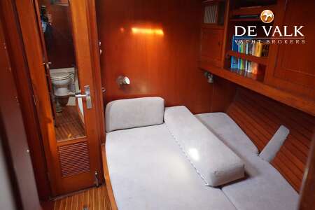 CAMPER & NICHOLSONS 58