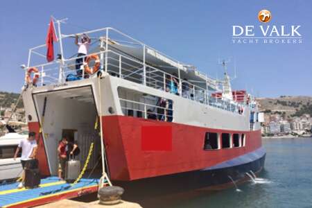 CAR/PASSENGERS FERRY 40