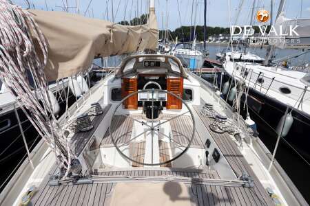 CARENA 47 PILOTHOUSE