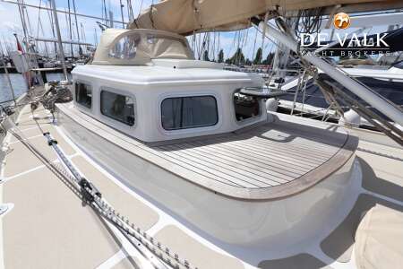 CARENA 47 PILOTHOUSE