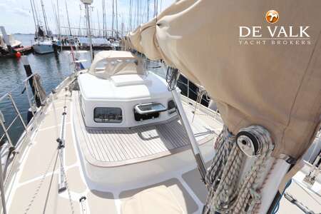 CARENA 47 PILOTHOUSE