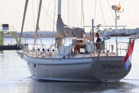 CARENA 47 PILOTHOUSE