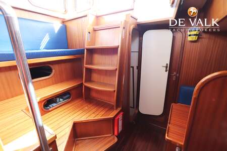 CARENA 47 PILOTHOUSE