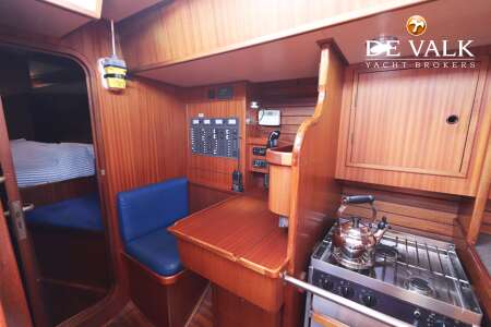 CARENA 47 PILOTHOUSE