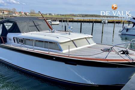 CHRIS-CRAFT ROAMER EXPRESS DELUXE