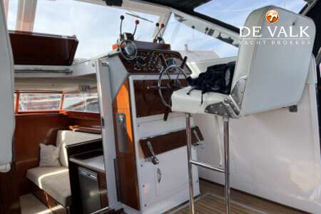 CHRIS-CRAFT ROAMER EXPRESS DELUXE