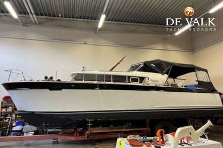 CHRIS-CRAFT ROAMER EXPRESS DELUXE