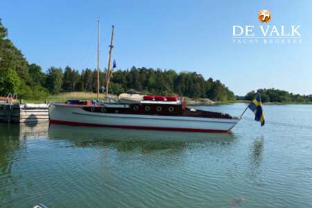 CLASSIC MOTOR YACHT