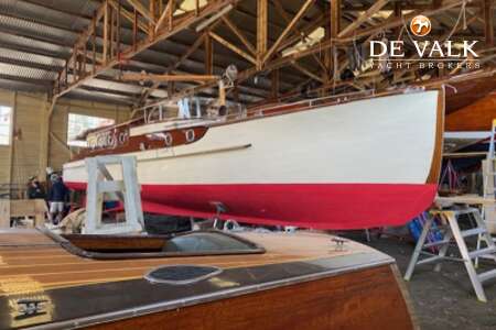 CLASSIC MOTOR YACHT