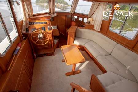 CURTEVENNE Z-YACHT 1100 