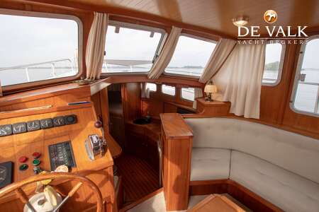 CURTEVENNE Z-YACHT 1100 