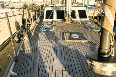CUSTOM ALUMINIUM KETCH