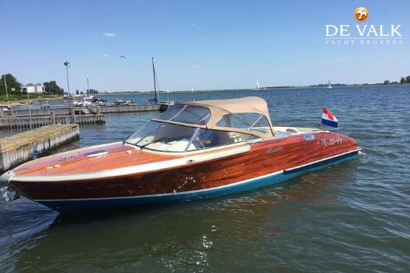 CUSTOM BUILT GRP DAYCRUISER 9M