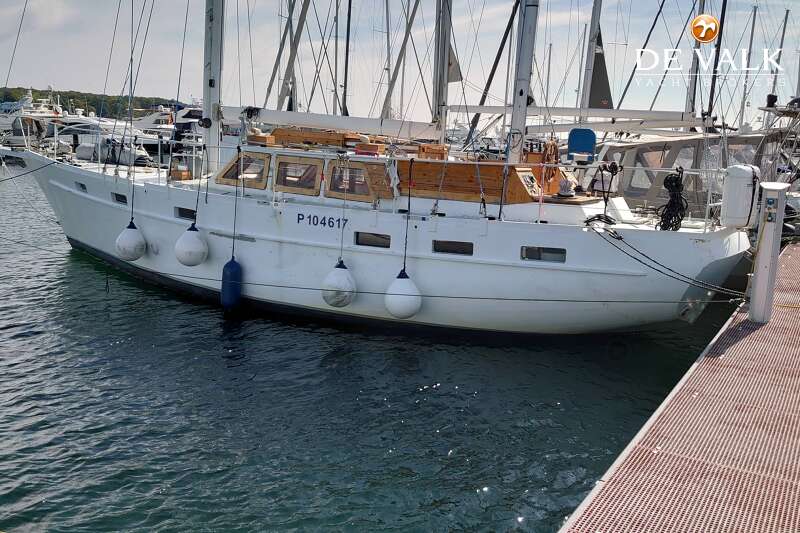 CUSTOM MADE, ONE OFF SAILING YACHT 60 F