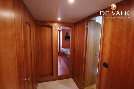 CUSTOM MARCELO PENNA TRAWLER 70