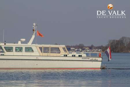 CUSTOM RIVER CRUISER