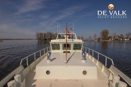 CUSTOM RIVER CRUISER