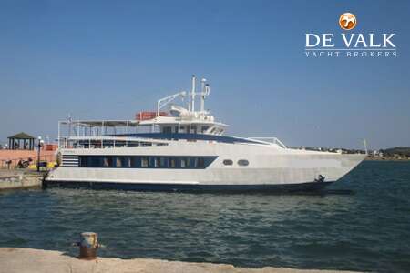 DAY PASSENGERS SHIP 25 M