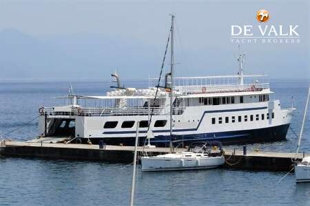 CAR/PASSENGERS SHIP 50
