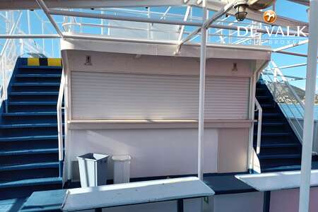 CAR/PASSENGERS SHIP 50