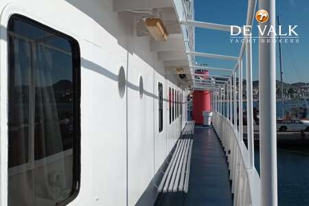 CAR/PASSENGERS SHIP 50