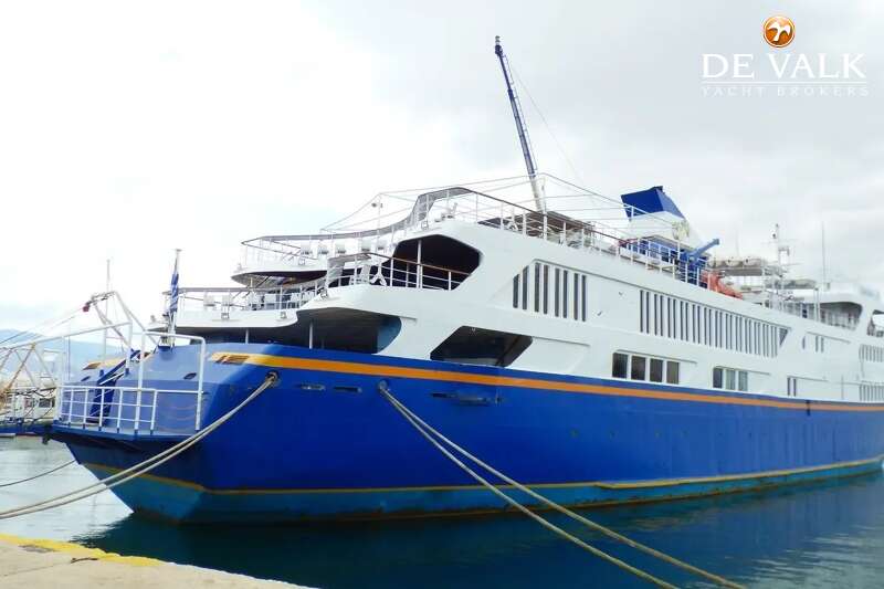 DAY PASSENGERS SHIP 77.4