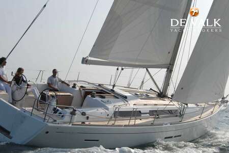 DUFOUR 445 GRAND LARGE sailing yacht for sale