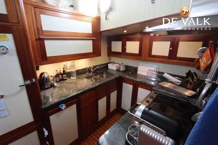 TRAWLER DUTCH BUILT