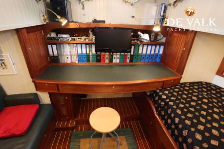 TRAWLER DUTCH BUILT