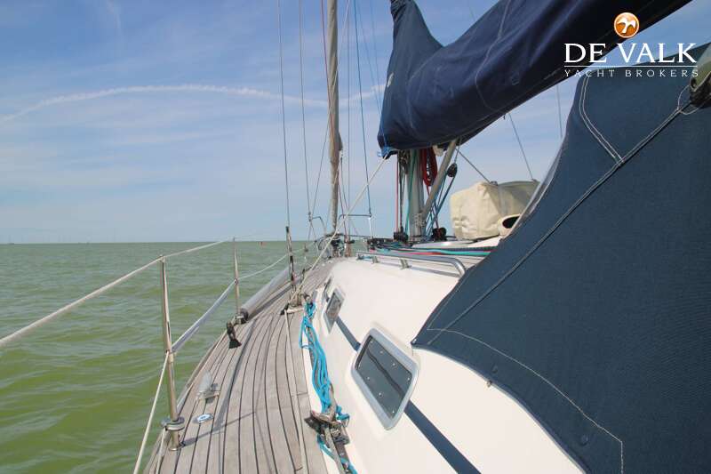 ELAN 40