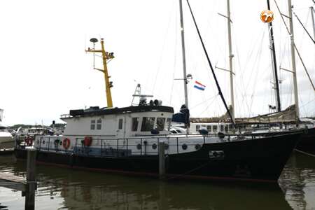 EX RESEARCH VESSEL M.Y. TYPE MI-400