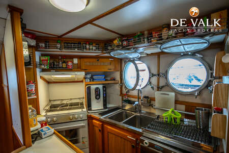 EXPLORER MOTOR YACHT ASTRA