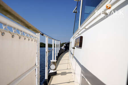 EXPLORER MOTOR YACHT