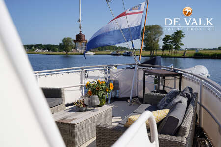 EXPLORER MOTOR YACHT