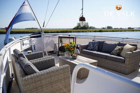 EXPLORER MOTOR YACHT