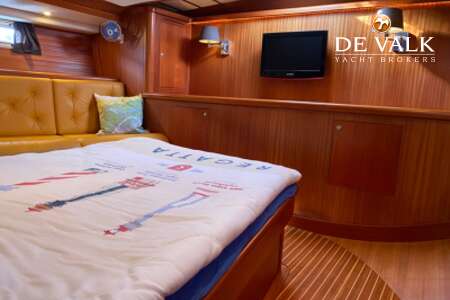 FARR 50 PILOT HOUSE