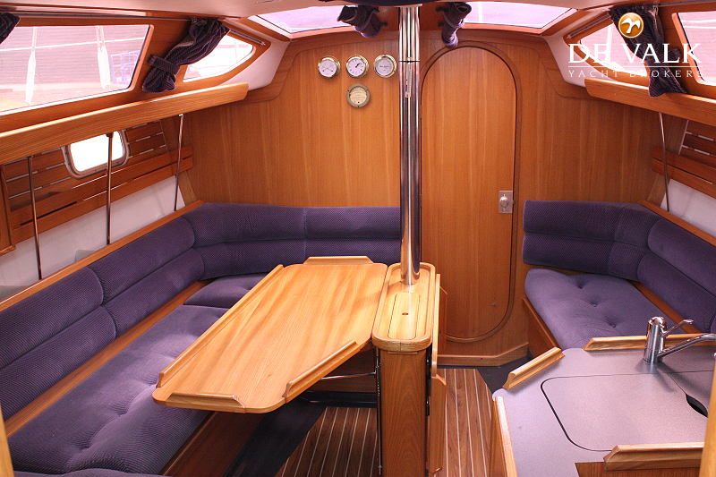 FEELING 326 sailing yacht for sale | De Valk Yacht Brokers